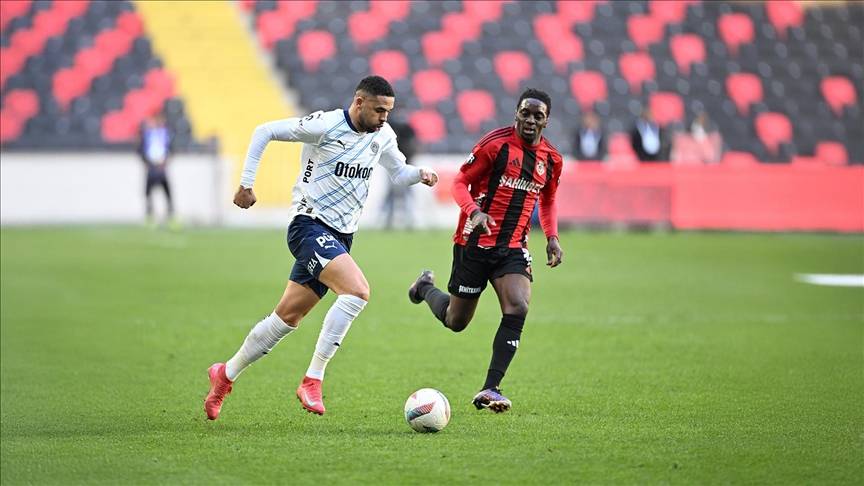 Gaziantep FK - Fenerbahçe maçı saat kaçta, hangi kanalda? İşte Gaziantep ve Fenerbahçe’nin muhtemel 11’leri 9